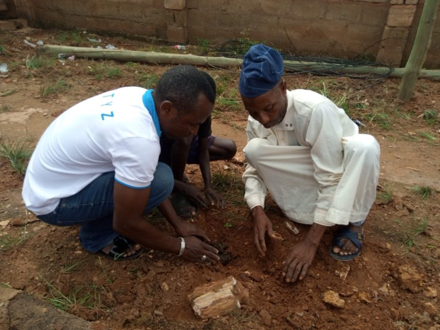 The youth of Adenta New legon and their elders took part in the Green Ghana program.