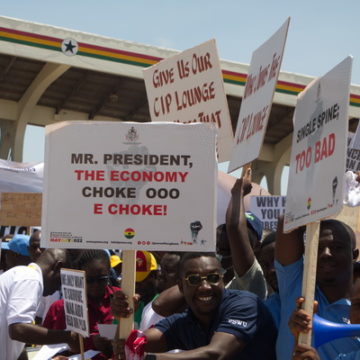 Public Services Workers issue strike notice starting Tuesday