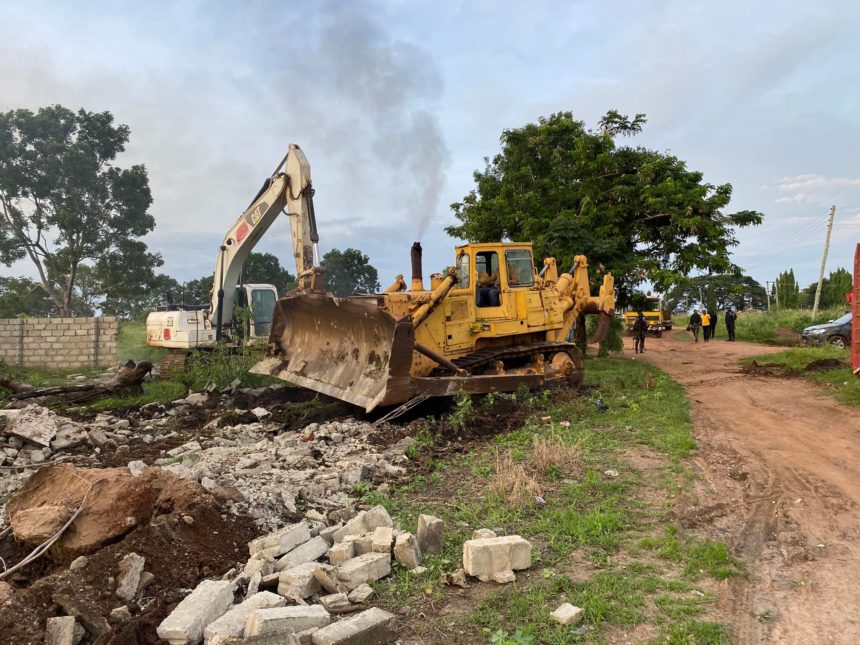 Over 50 shops, houses demolished by unknown men at Sakaman