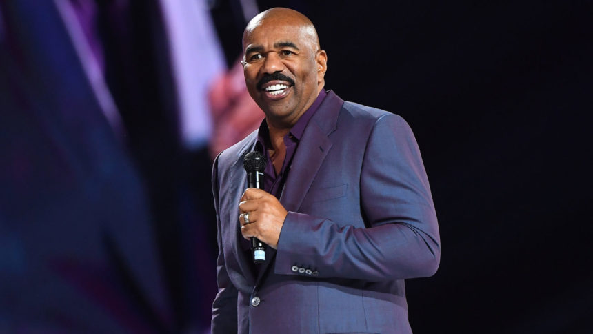 Steve Harvey endorses Ghana in viral video, encourages audience to visit along with other African countries