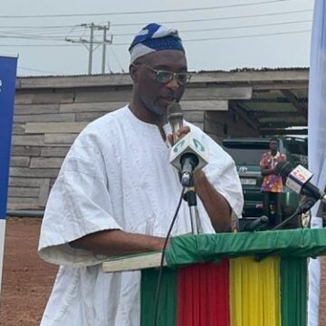 Interior Minister vows nationwide crackdown on street beggars and prostitutes