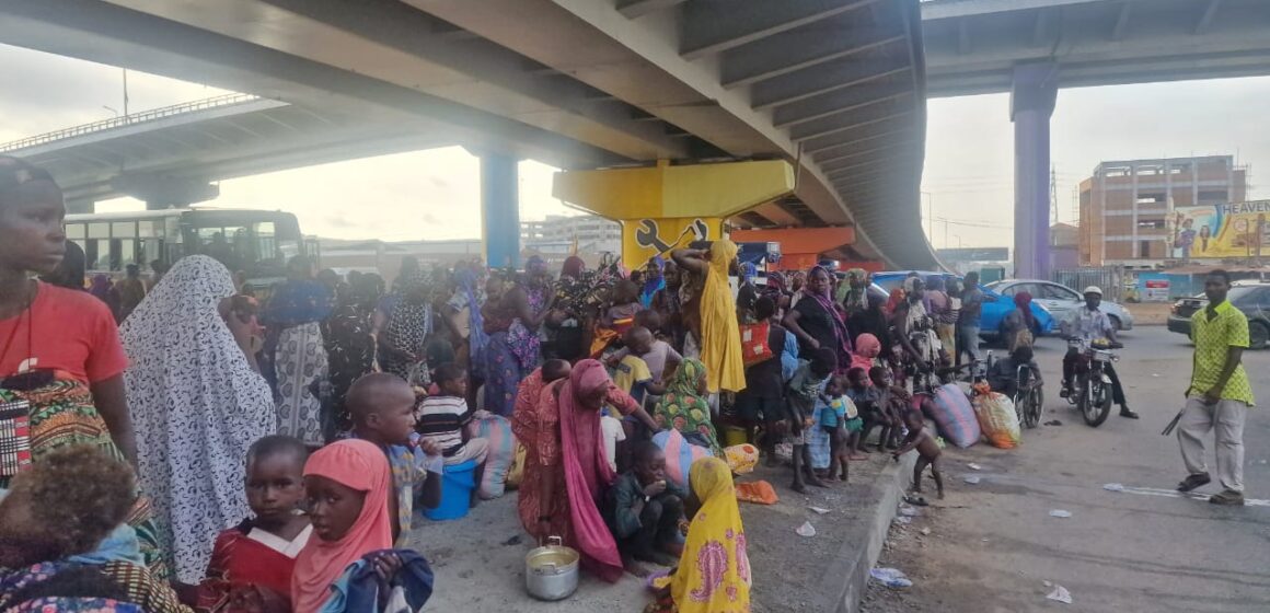 Ghana Immigration Service Cracks Down on Foreign Beggars in Accra—Over 2,200 Arrested!