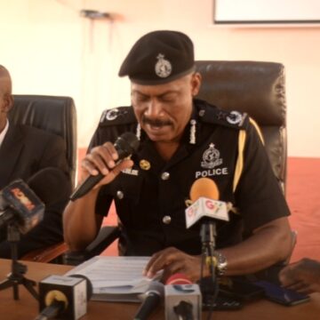 Police in A/R arrest 5 Nigerians, 1 Ghanaian for attack and robbery of bank customers