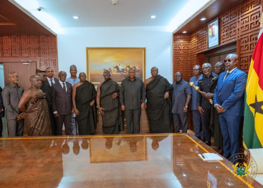 Asantehene Invites President Mahama To Asantehemaa’s Royal Funeral Rites