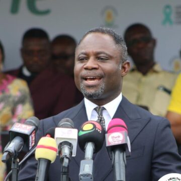 Health Minister Dismisses HPV Vaccine Misinformation