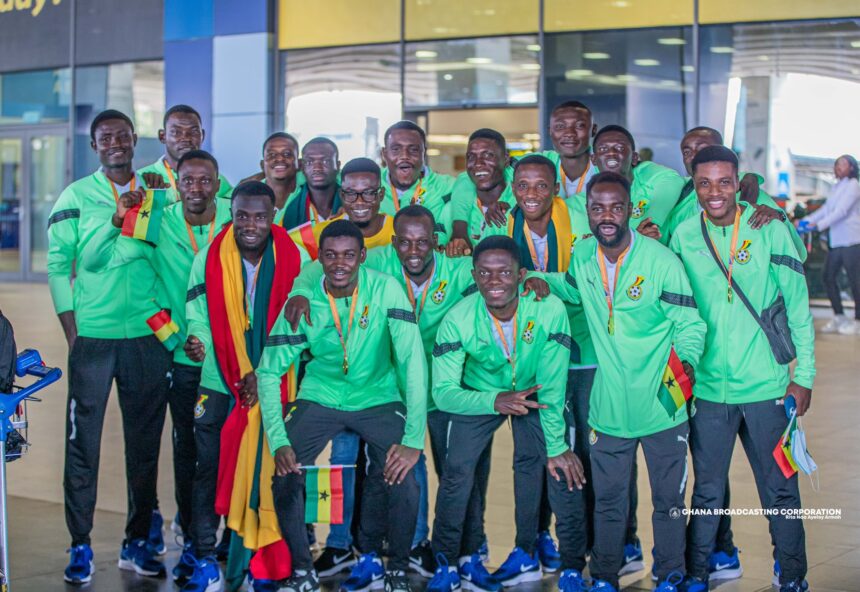 President Mahama Rewards UDS with GHC500,000 for Historic Football Achievement President Mahama Rewards UDS with GHC500,000 for Historic Football Achievement