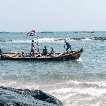 Mahama Announces Beach Cleaning Initiative to Support Fishing Communities