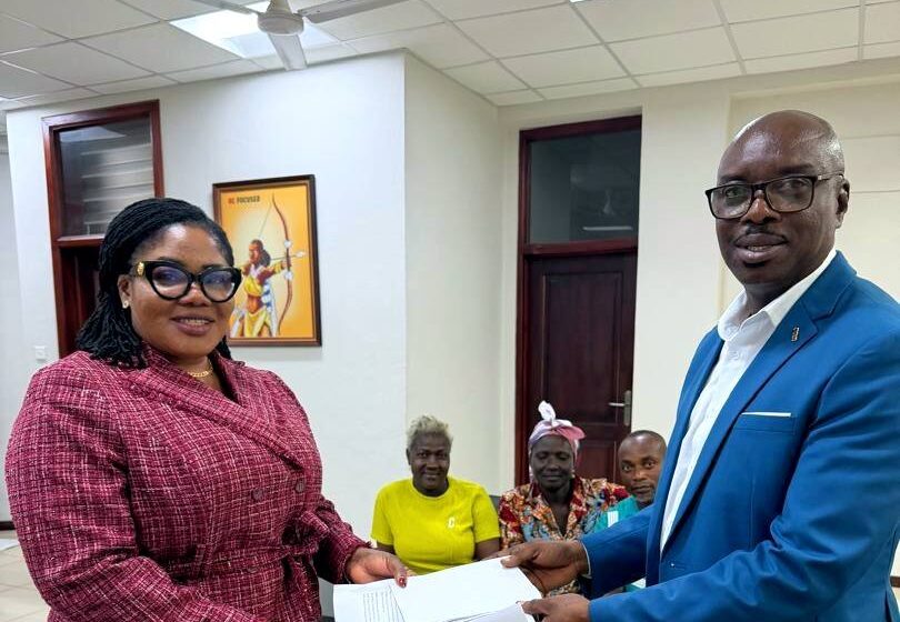 Gender Minister Receives Delegation on Dansoman Market Fire Gender Minister Receives Delegation on Dansoman Market Fire