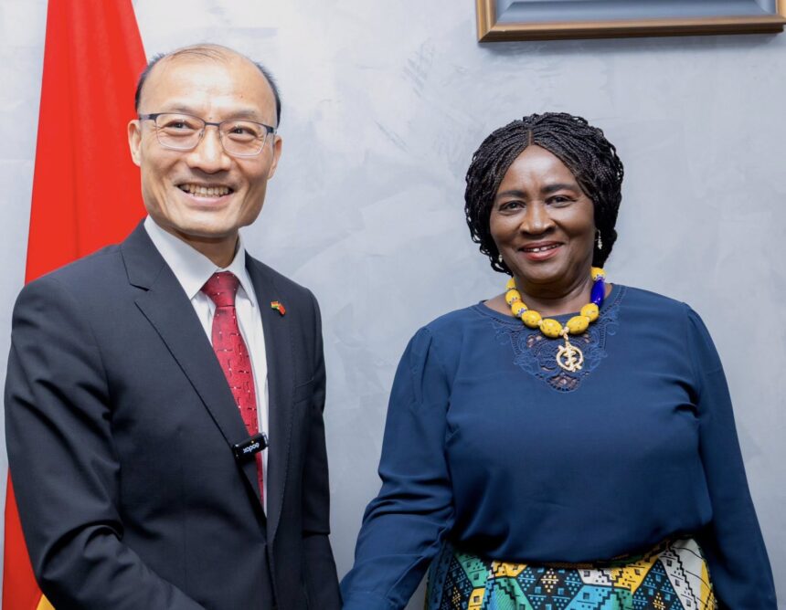 Vice President Bids Farewell to Outgoing Chinese Ambassador