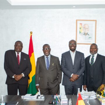 Finance Minister, Chief Justice Discuss Measures to Ease Court Congestion