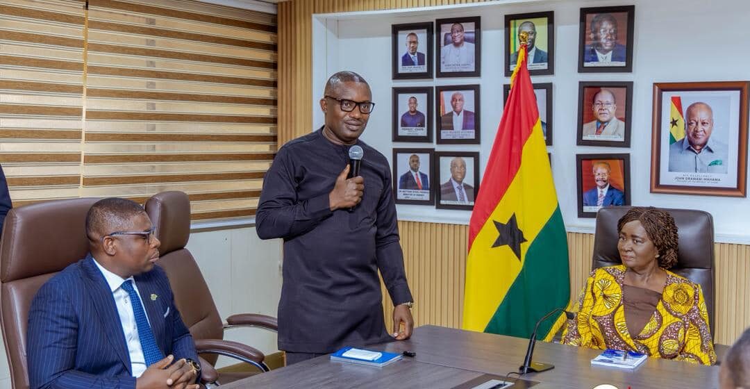 Vice President Visits Energy Ministry, Sector Gains Highlighted