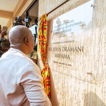 President Mahama Commissions New Mosque for Akweteman Community