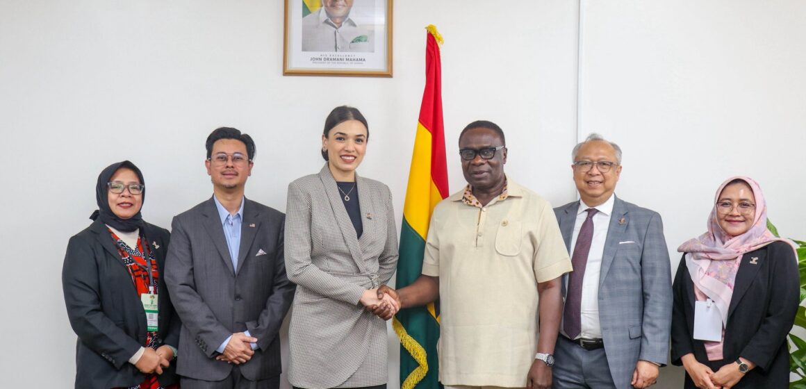 Deputy Foreign Affairs Minister Meets Palm Oil Producers’ Council Delegation Deputy Foreign Affairs Minister Meets Palm Oil Producers’ Council Delegation