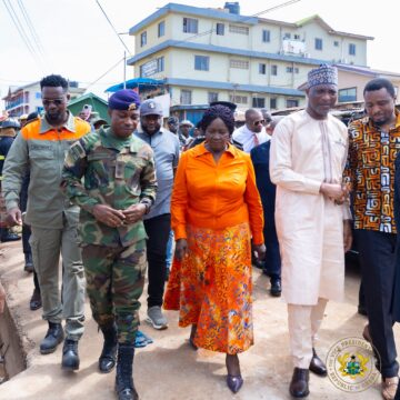 Vice President Visits School Collapse Site, Extends Condolences