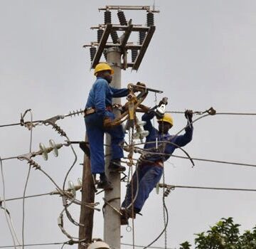 ECG Works to Restore Power After Heavy Downpour