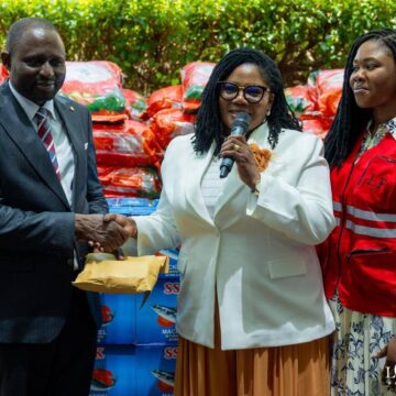 Lordina Foundation Donates to Youth Singles Rally