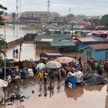 ECOWAS Donates US$250,000 to Support Ghana Flood Victims ECOWAS Donates US$250,000 to Support Ghana Flood Victims
