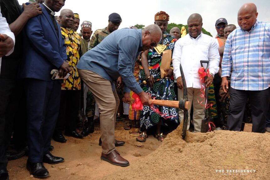 Mahama Launches 24‑Hour Economy Market Project in Juapong