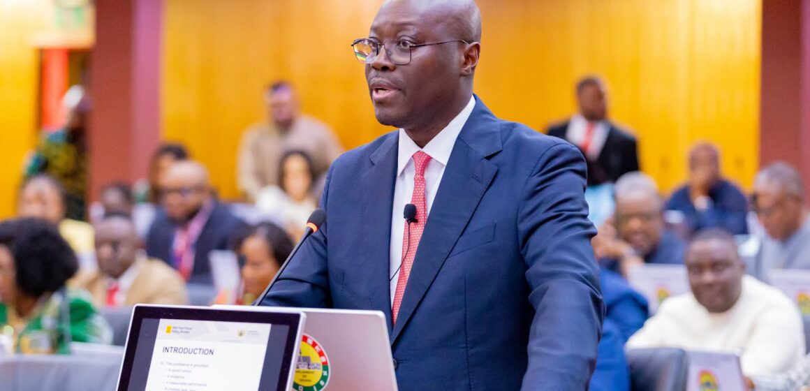 Finance Ministry Blames Costly Policy Choices for 2022 Economic Crisis
