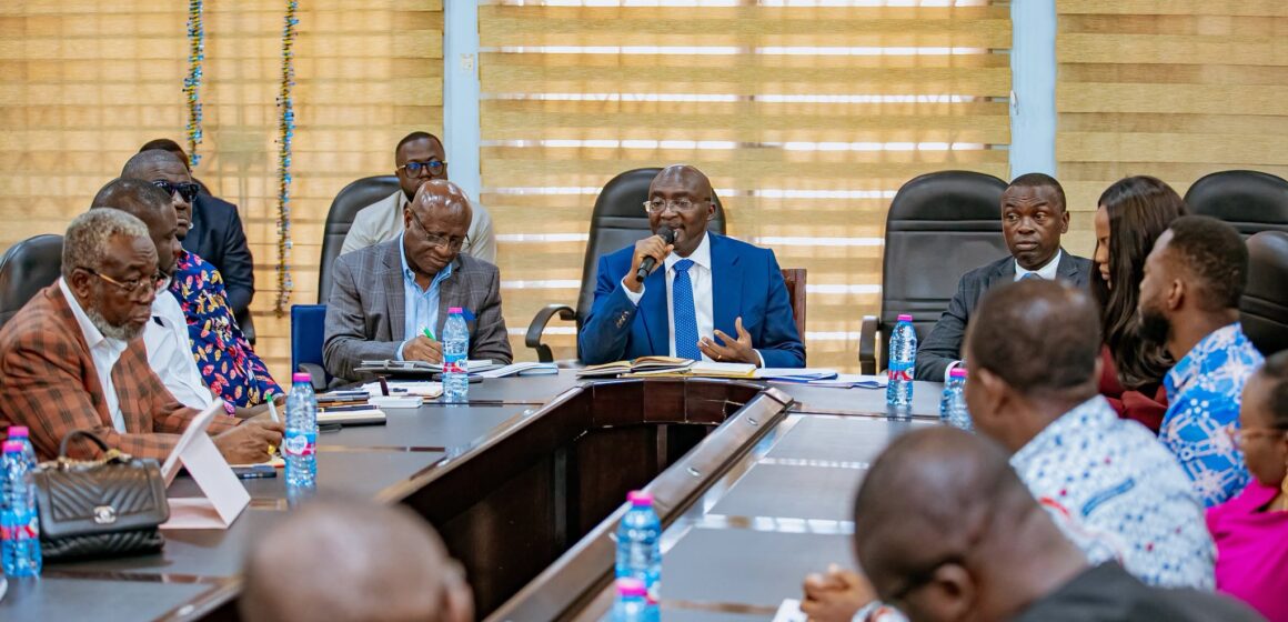 Bawumia Meets GMA Leadership, Calls for Major Reforms in Healthcare Sector